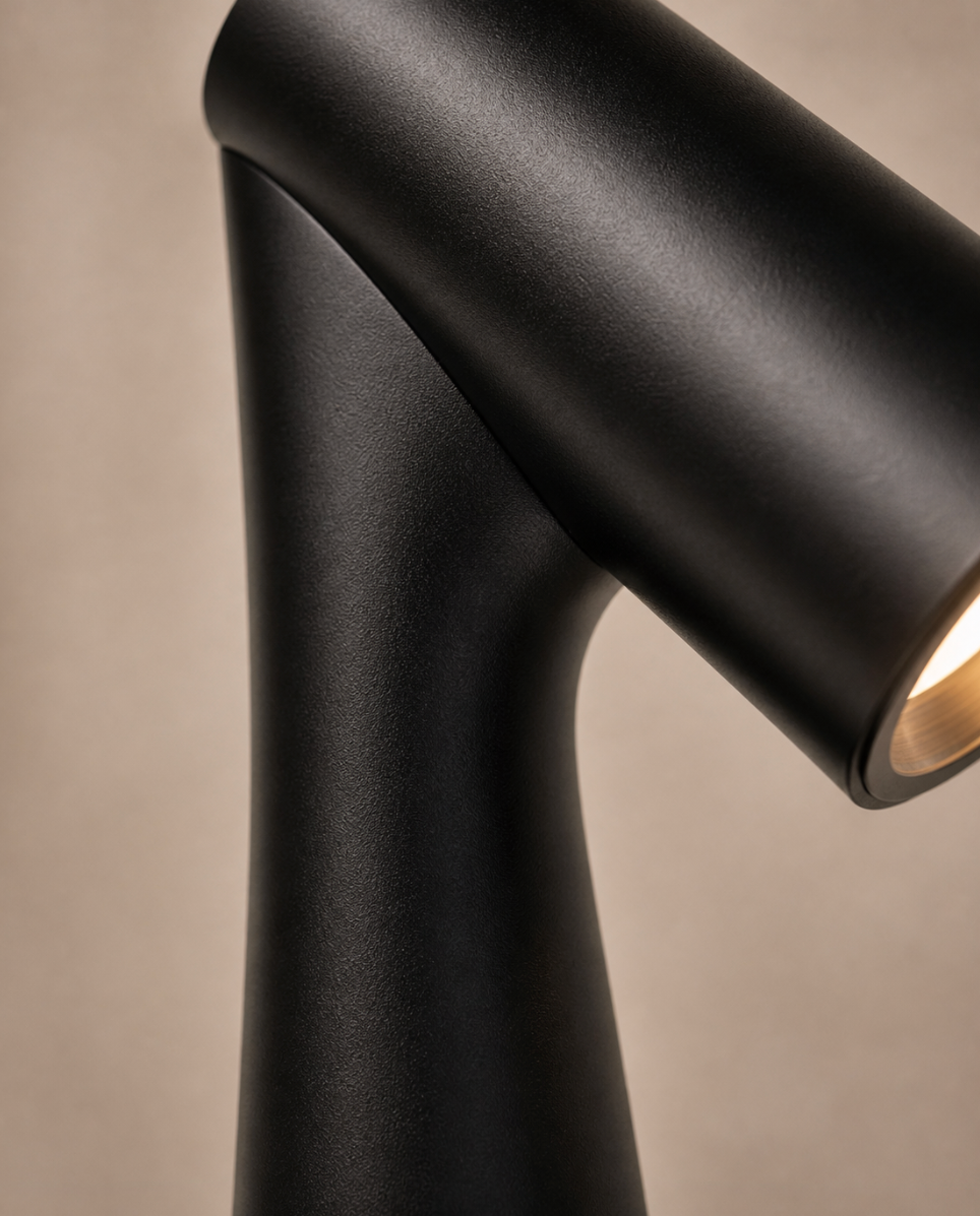 Linea Accent Lamp
